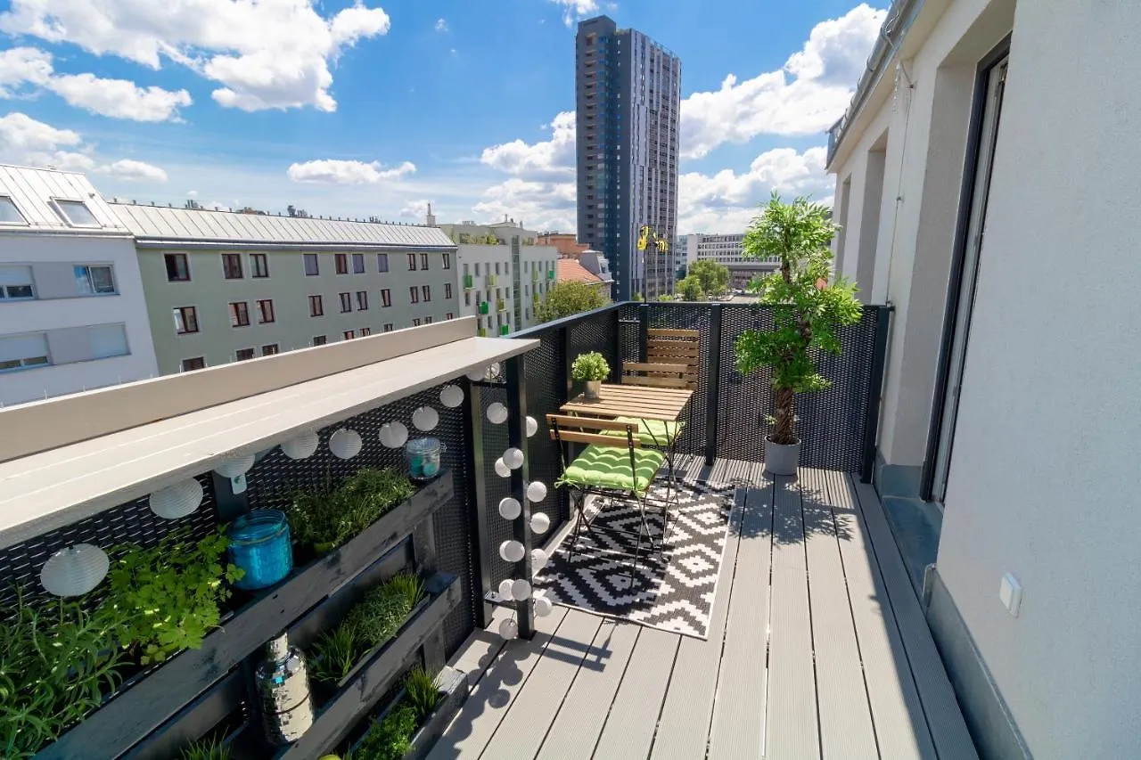 Apartman Boutique Sky City Apt. With Balcony / Top Spot Bécs